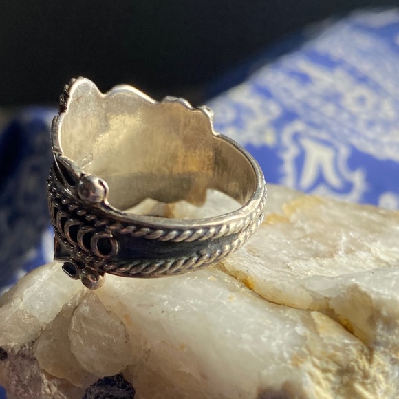 Mexico Silver 925 Stamped Decorative Ring - Picture 2 of 6
